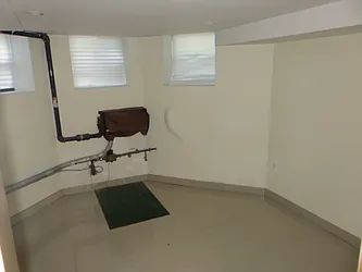 Rented by Rennit Inc.