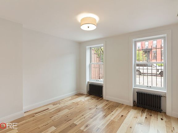 3rd image of 190A Kosciuszko St #1
