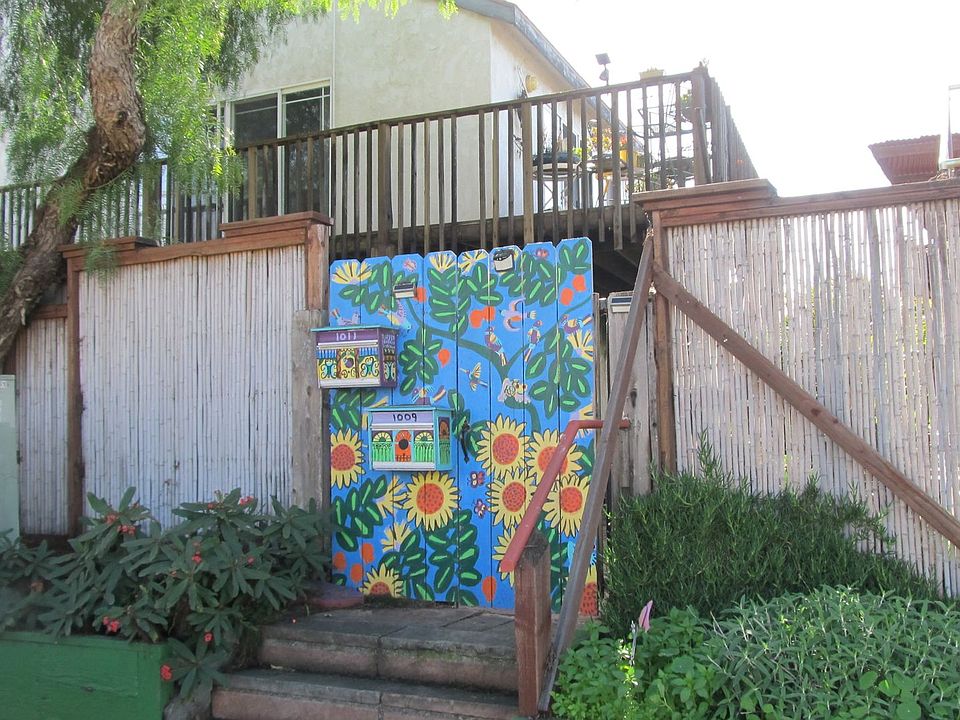 1st image of 1003B Elm Ave