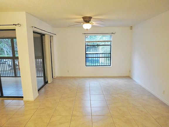 4th image of 3354 NW 47th Avenue #3279