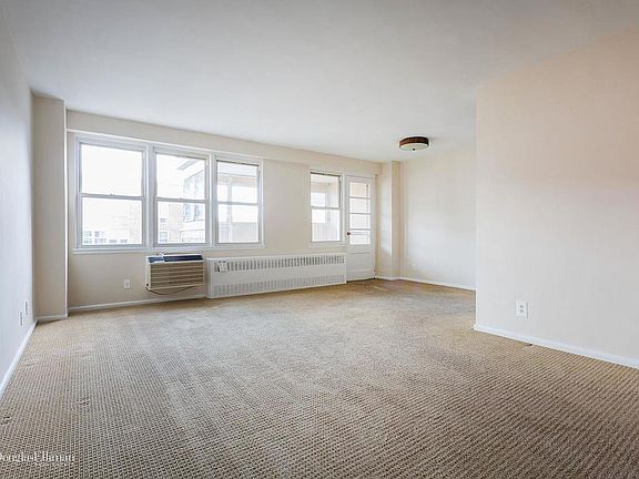 3rd image of 13810 Franklin Ave APT 16F