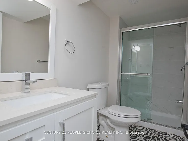 2 Betteridge Ln W — Photo 11