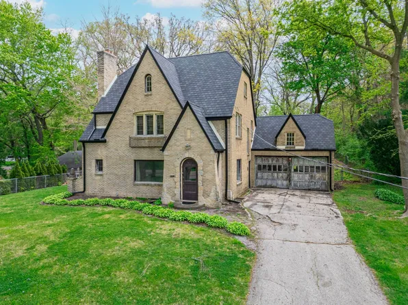 4565 Spring Brook Rd, Rockford, IL 61114