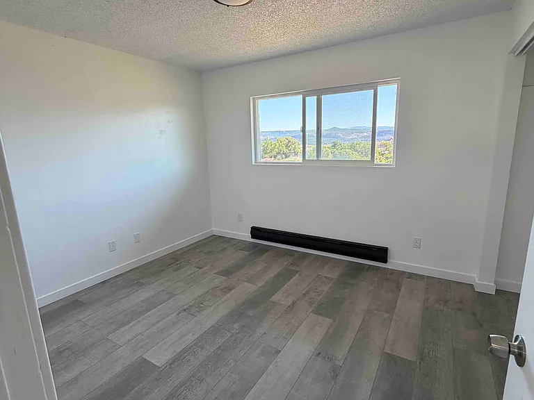 231 Chestnut St #10 — Photo 9