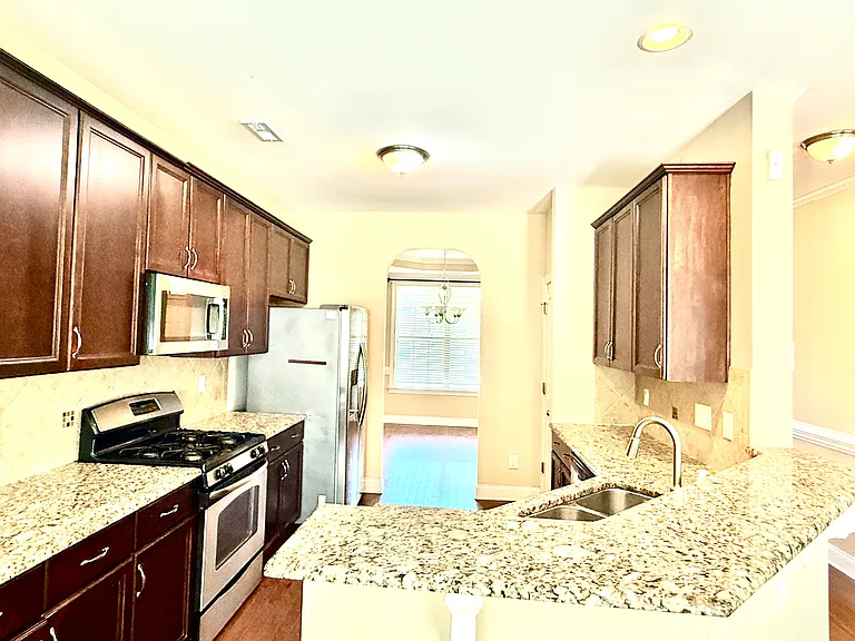 241 Sweet Violet Dr — Photo 5