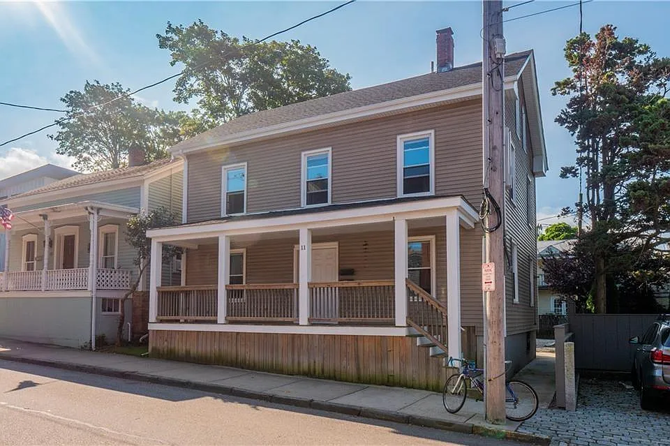 11 Young St #1
