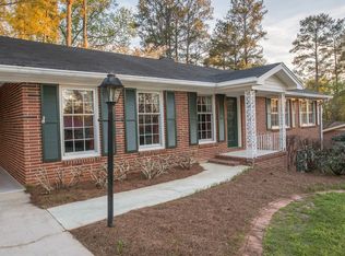 215 Wells Dr, Athens, GA 30606