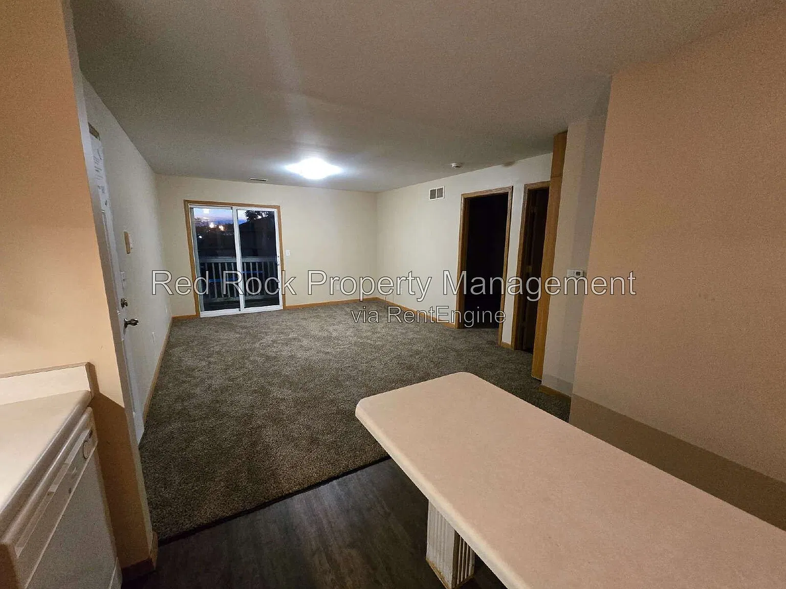 2 bed, 1.0 bath, $1,325 — Photo 2