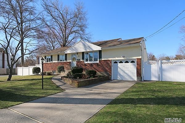 2nd image of 21 Bernard Ln