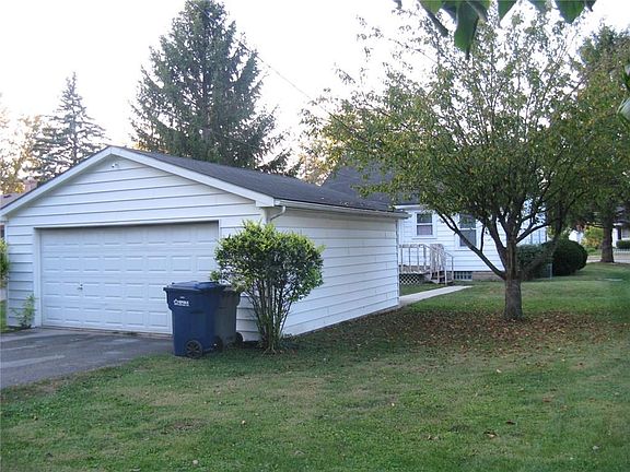 5th image of 1163 Evans Ave