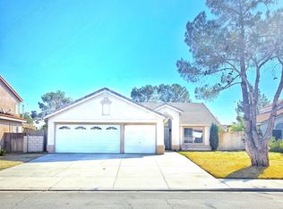 3858 Southview Ct, Palmdale, CA 93550