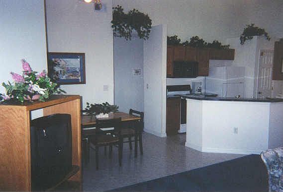 4th image of 216 Langham Dr