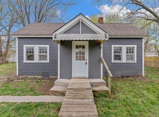 2018 N Hoffman Ave, Springfield, MO 65803