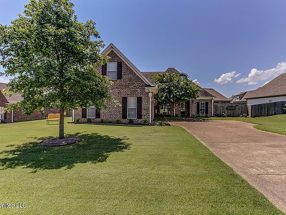 5th image of 3135 Vineyard Dr