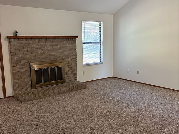 4th image of 2790 W Primrose Ln