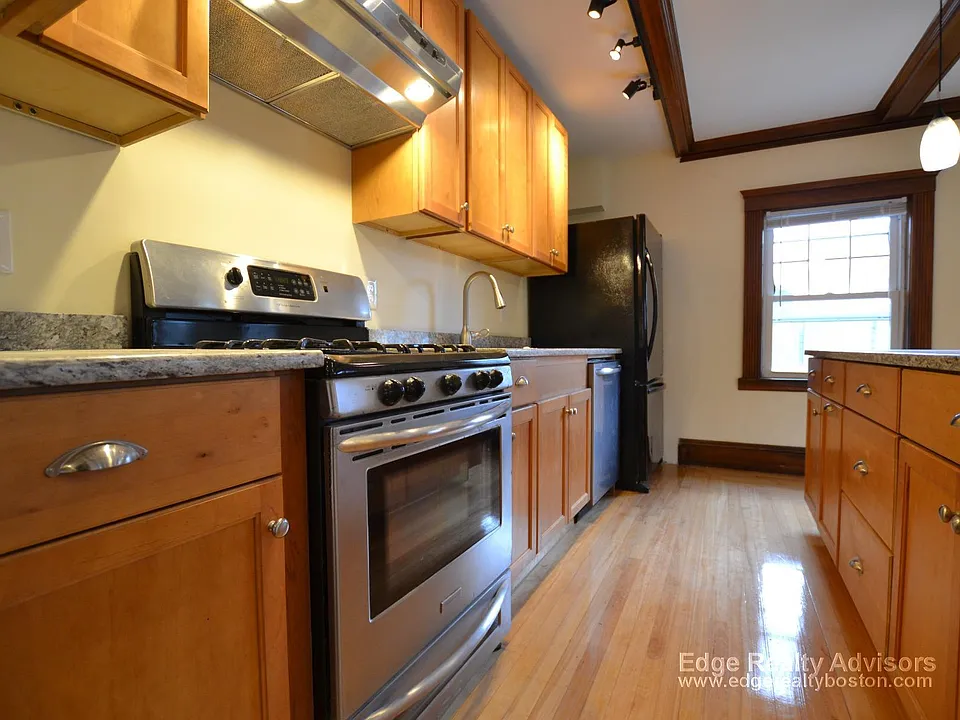 34 Bentley St #2A
