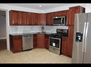 129 Ripka St, Philadelphia, PA 19127