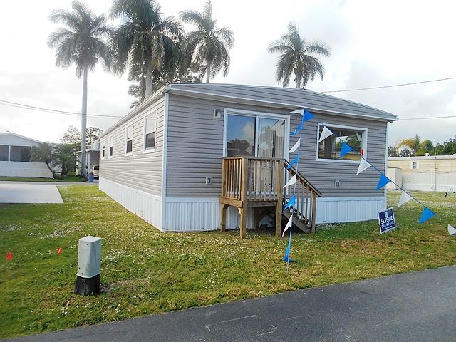 1st image of 2 Bridgette Blvd