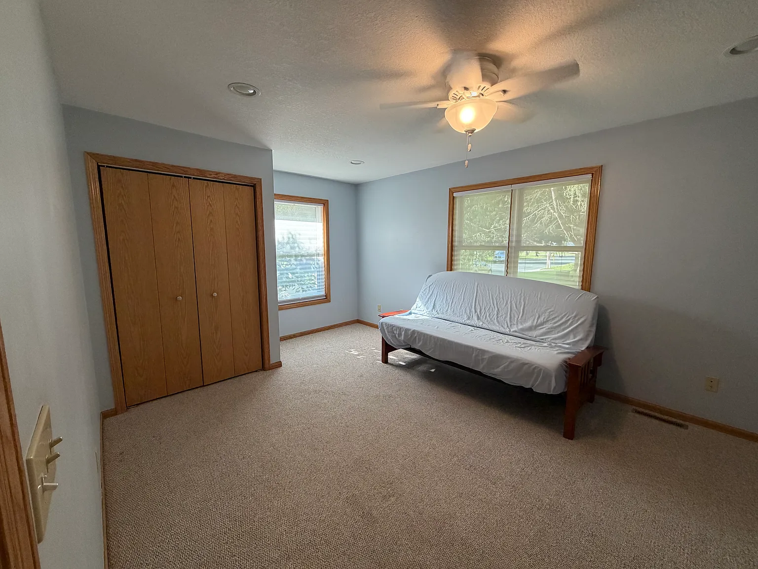 3 bed, 1100 sqft, $1,850 — Photo 4