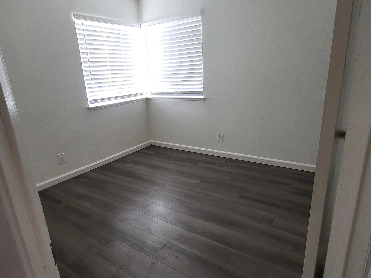 3 bed, 2.5 bath, 1423 sqft, $2,950 — Photo 2