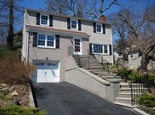35 Belgrade Ter, West Orange, NJ 07052