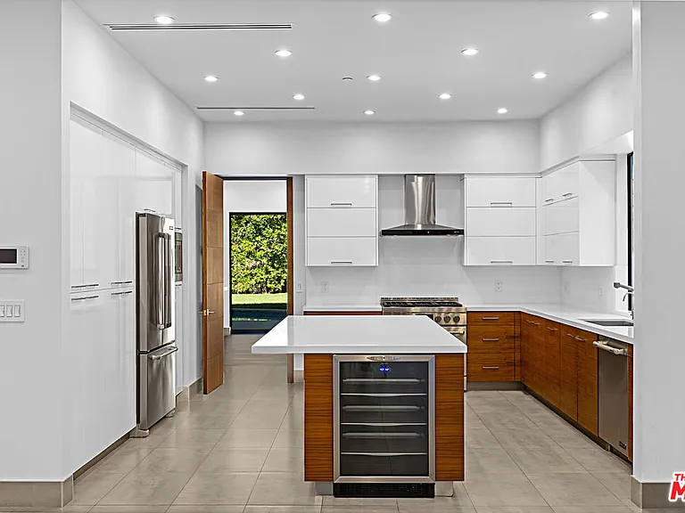 11200 Dona Lola Dr — Photo 10