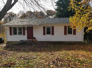 8368 Robin Lynn Rd, Roanoke, VA 24019