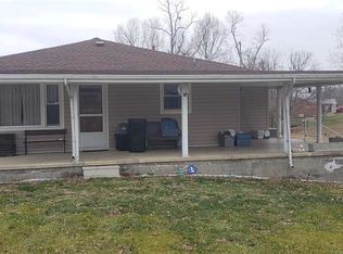 5761 Segar Hill Rd, Huntington, WV 25704