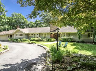 94 Inningwood Pl, Millwood, NY 10546