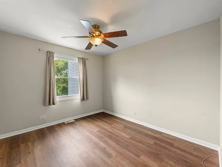1055 Devonshire Ave #1055 — Photo 14