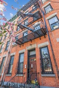 167 Christopher Columbus Dr APT 1R, Jersey City, NJ, 07302