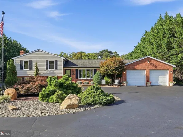 12826 Greensburg Rd, Smithsburg, MD 21783