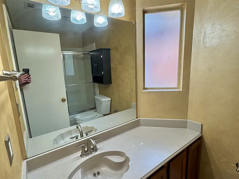 1913 Pine Ridge Dr — Photo 16