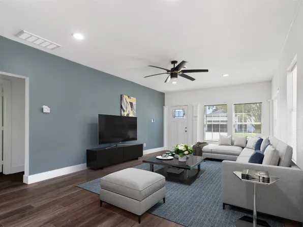 1439 Claude St, Dallas, TX 75203