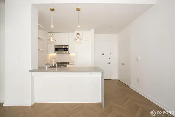 Rented by Oxford Property Group | media 28