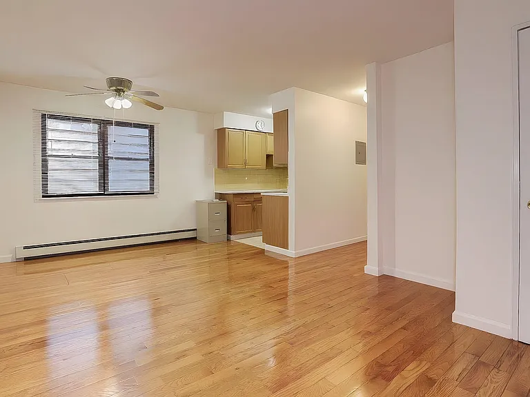 56 68th St #3 — Photo 9