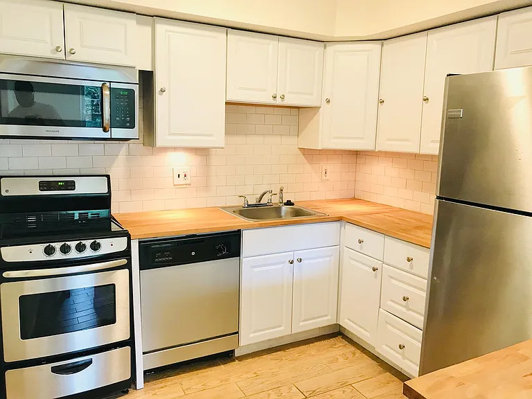 207 Walnut Hill Rd #D18 — Photo 6