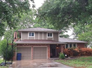 1125 N Hazelwood Ln, Wichita, KS 67212