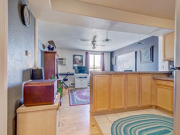 3rd image of 1833 N Williams St #506-506-50