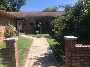 3211 Sycamore Dr, Columbus, IN 47203