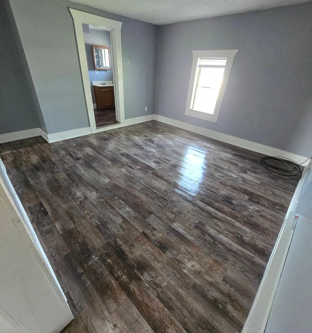 2 bed, 890 sqft, $950 — Photo 3