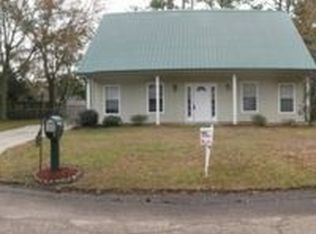 113 Elliott Pl, Ocean Springs, MS 39564