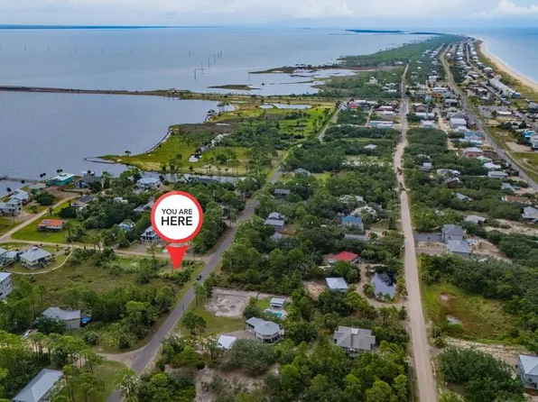 449 W Bayshore Dr, Eastpoint, FL 32328