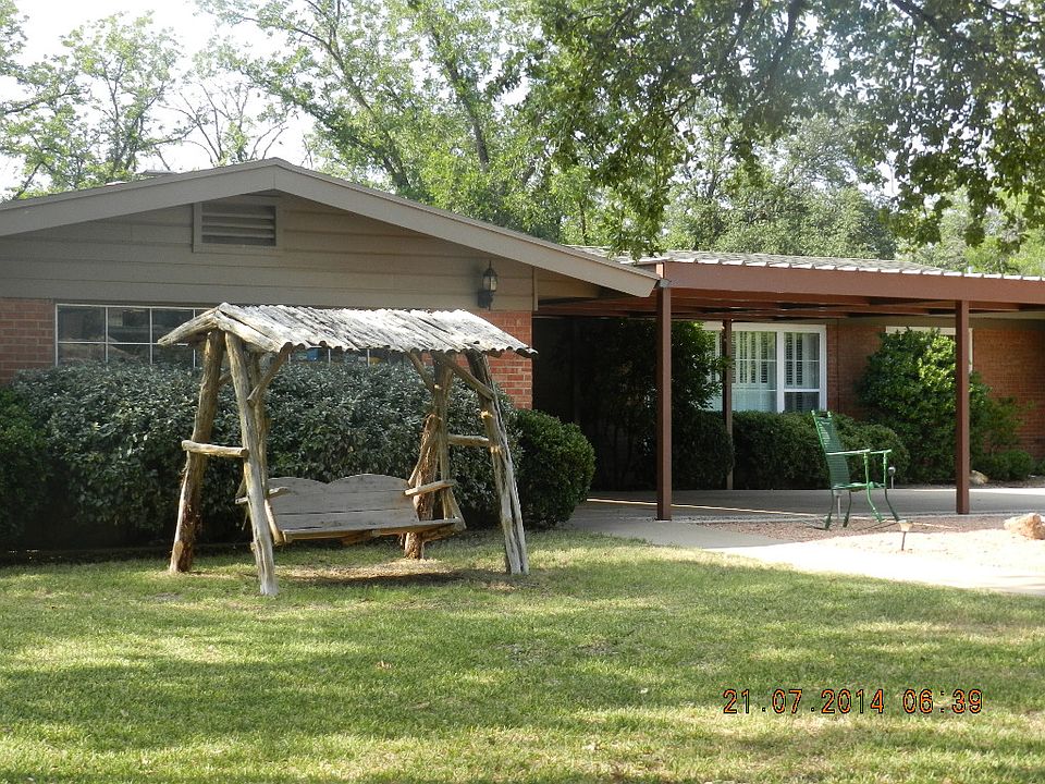 1st image of 2215 Delker Dr
