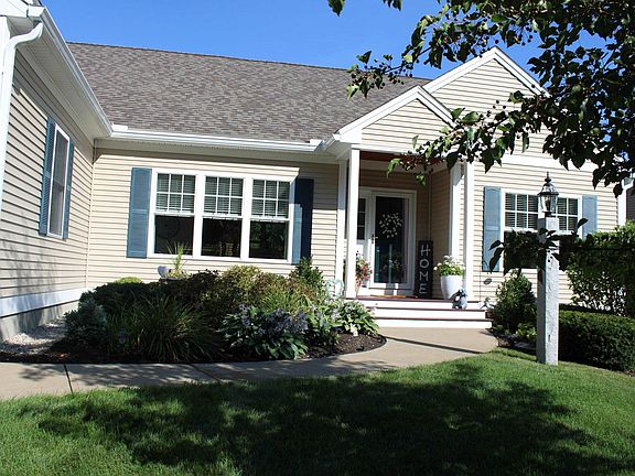 4th image of 28 Reserve Way #37