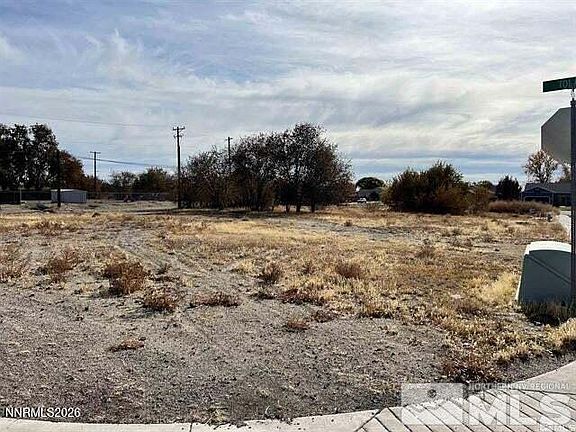 3rd image of 321 Silver Spur Dr