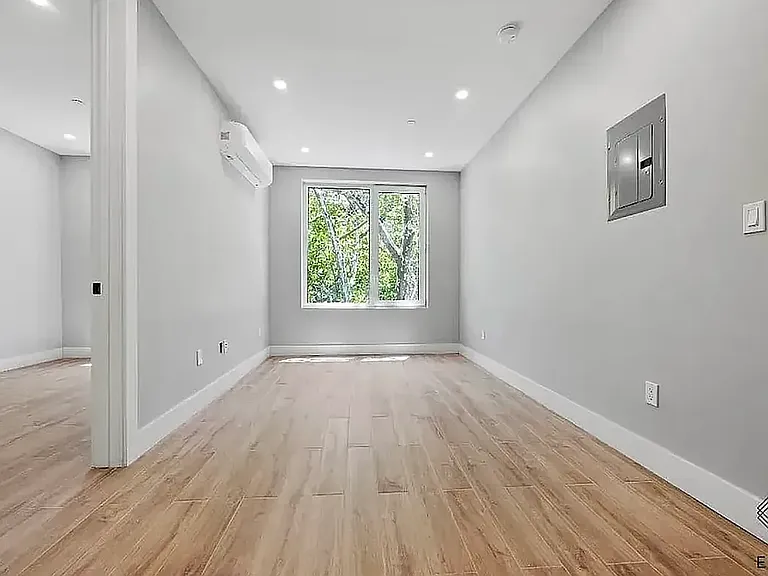 809 Midwood St #3A — Photo 3