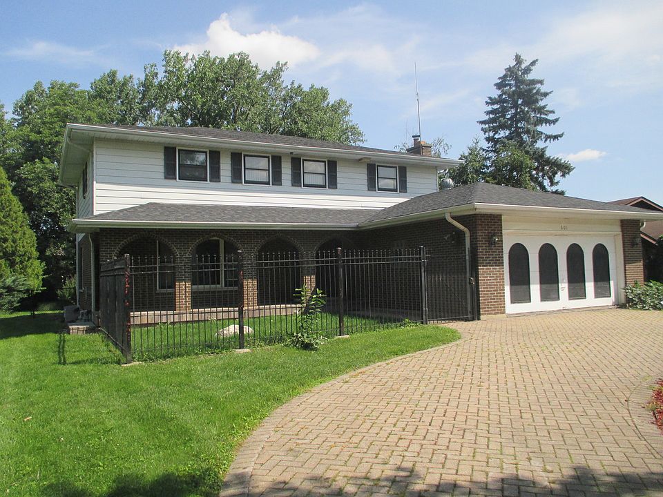 1st image of 601 Diana Ct
