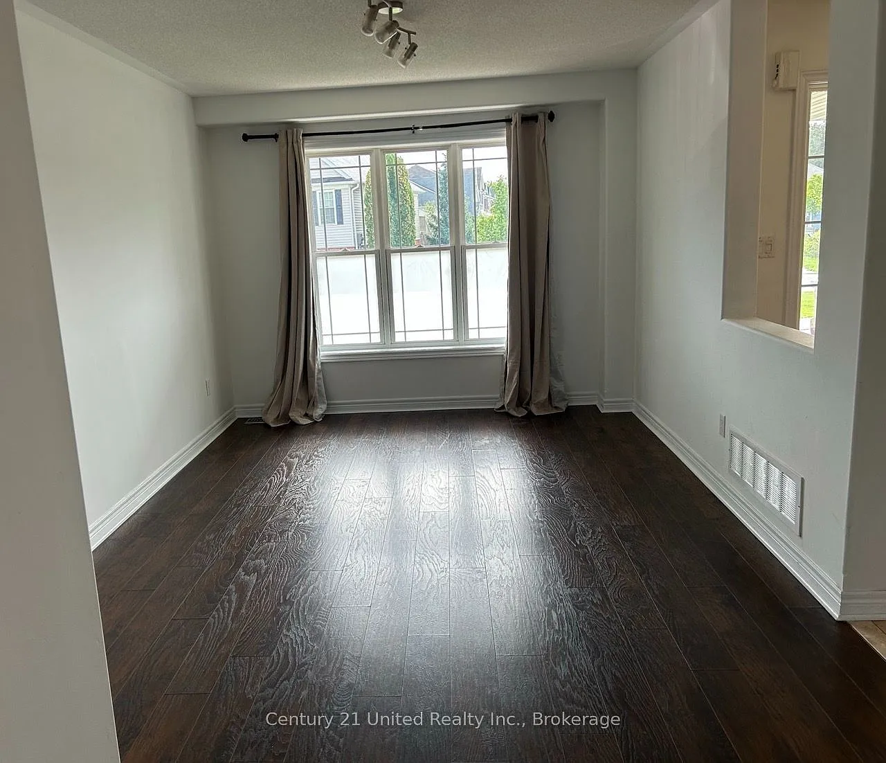 5 bed, $3,000 — Photo 4