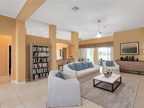 5th image of 215 Walton Heath Dr
